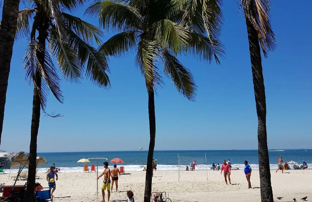 Copacabana Sides-1